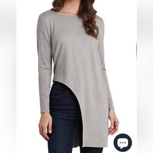 NWT Vince Camuto size large top, color, gray